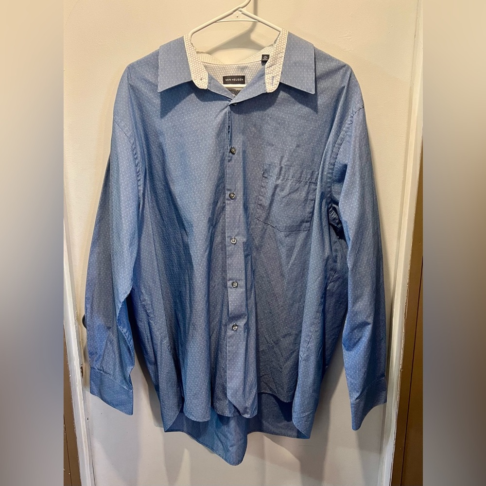 Van Heusen Men's Light Blue Button Down Shirt Size 18 1/2 34/35